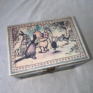 Vintage Linden Classic Winnie The Pooh Musical Jewelry Box-Winnie The Pooh Tune
